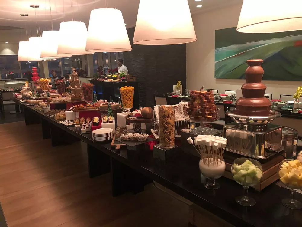 سلف دسر هتل تاورز روتانا دبی